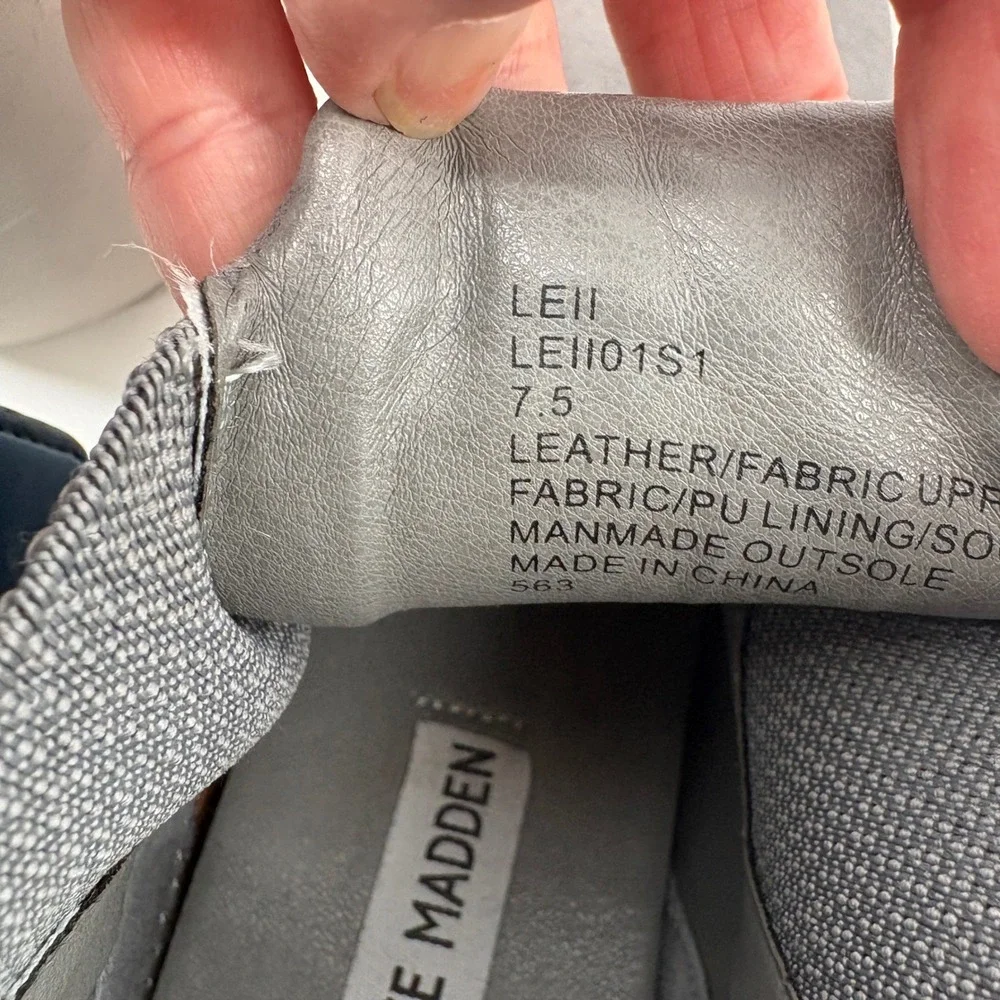 Steve‎ Madden Leo hidden wedge sneakers grey 7.5 Comfort pull-on
